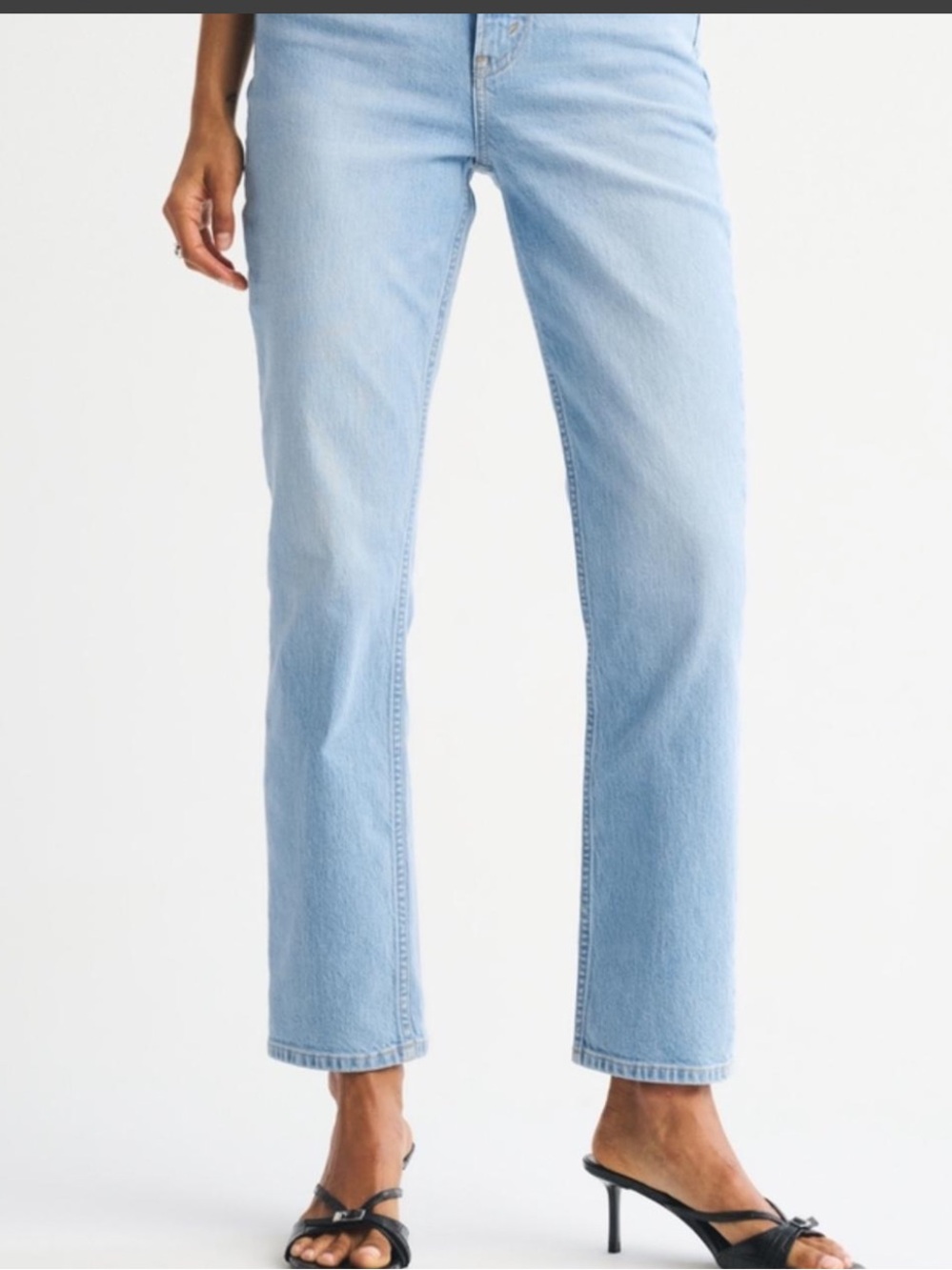 Abercrombie & Fitch Ultra High Rise Ankle Straight